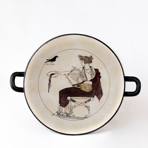 White Attic kylix with depiction of Apollo playing the lyre CLV058COD05 White Attic kylix with depiction of Apollo playing the lyre CLV058COD05