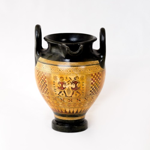 Geometric Hydria with 3 handles decorated with horses