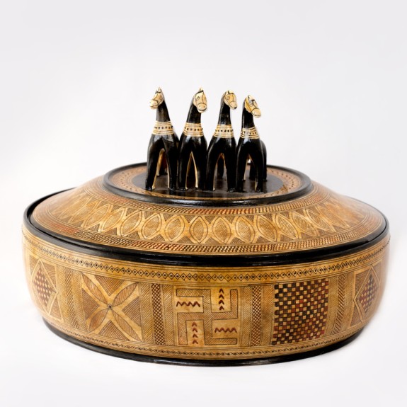 Geometric Pyxis with lid - GV058COD155 Geometric Pyxis with lid - GV058COD155